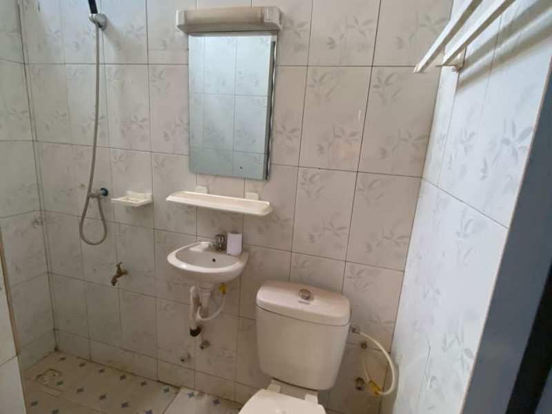 2 chambre salon bien large dallee staffee wcd interne dans chacune des chambres