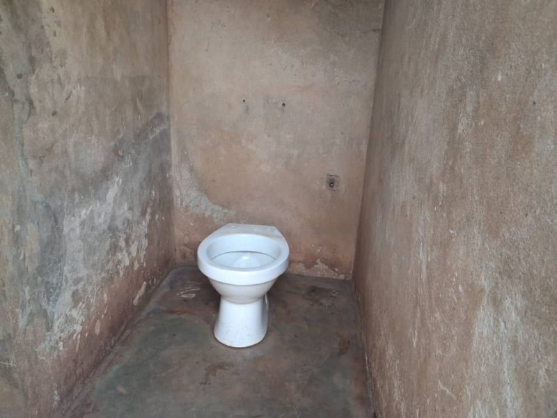 *A LOUER* Pièce simple wcd externe moderne