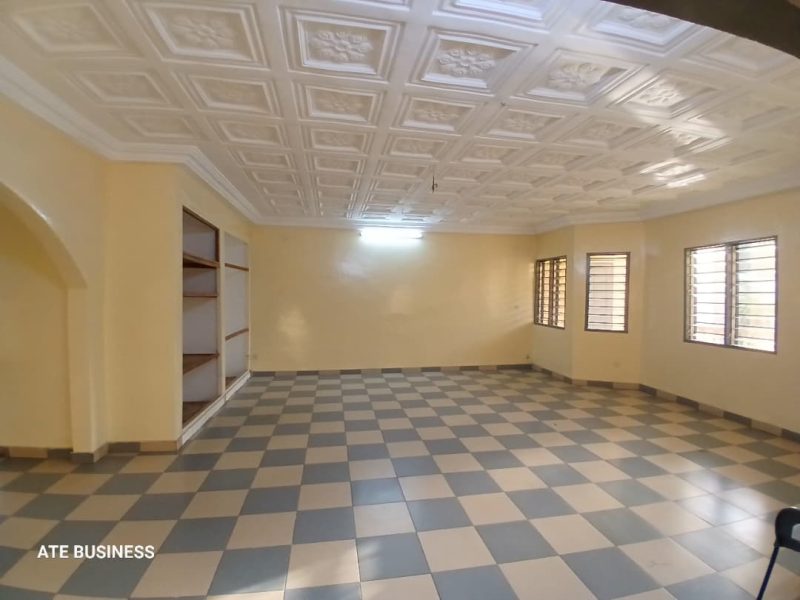 ✨✨Villa A LOUER_ agoe plateau proche de l'école galisha`