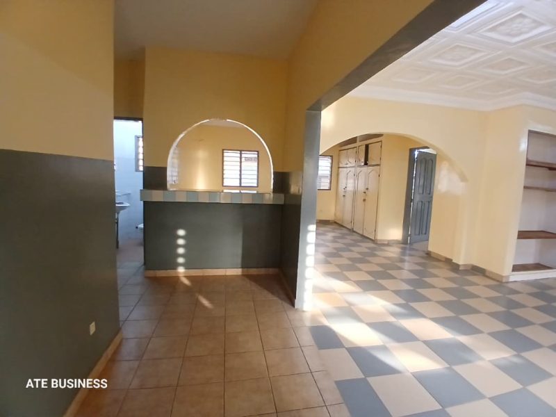✨✨Villa A LOUER_ agoe plateau proche de l'école galisha`