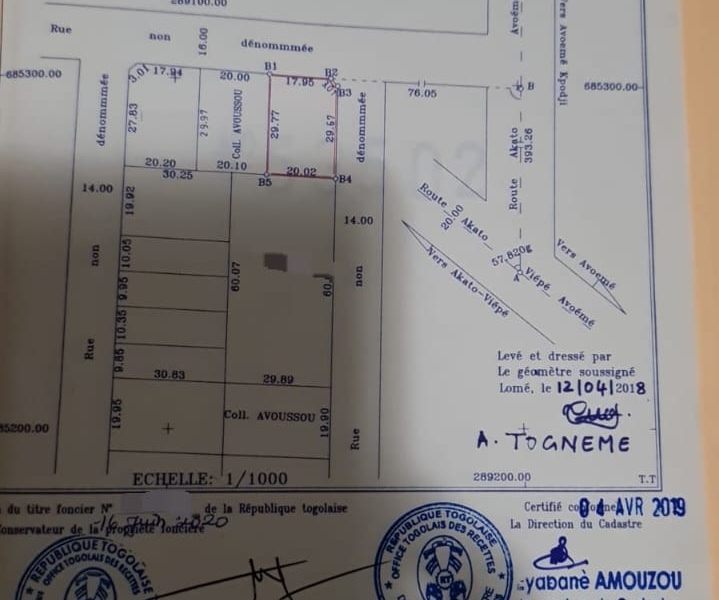 TERRAINS EN VENTE A AKATO