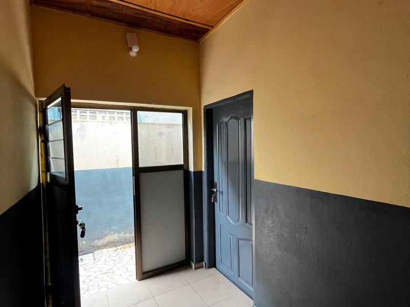 `✨✨Location de chambre salon à Djagblé`