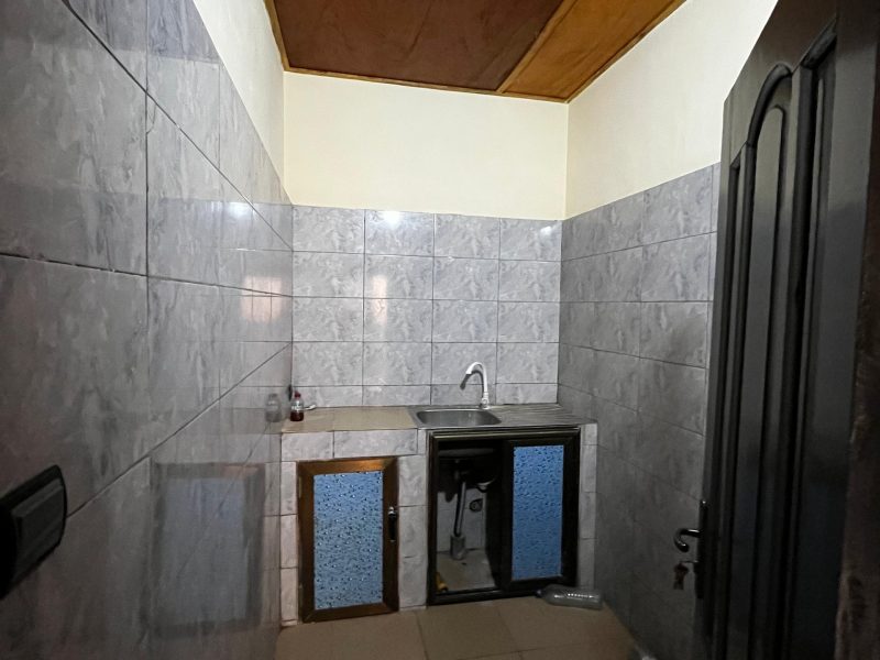 `✨✨Location de chambre salon à Djagblé`