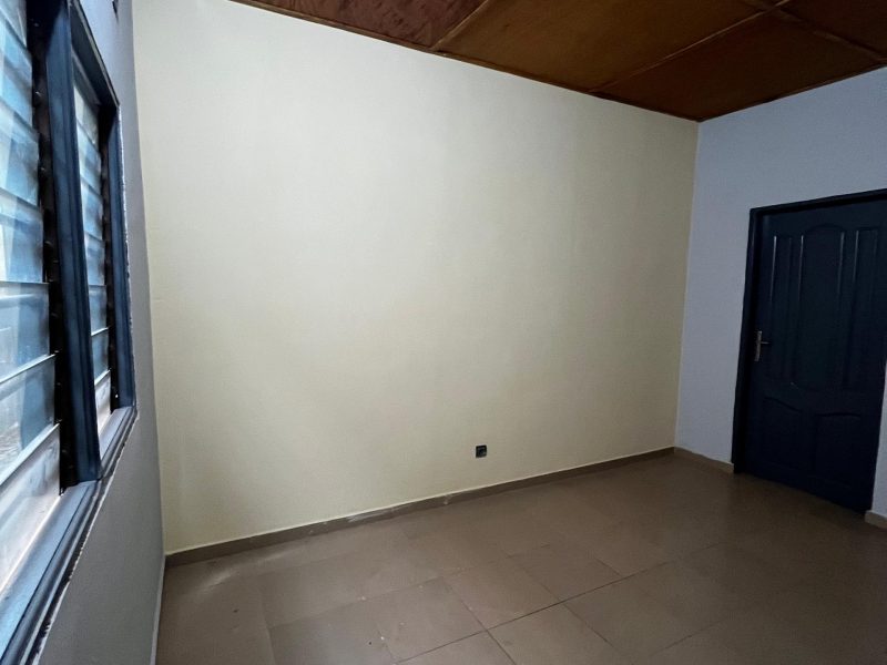 `✨✨Location de chambre salon à Djagblé`